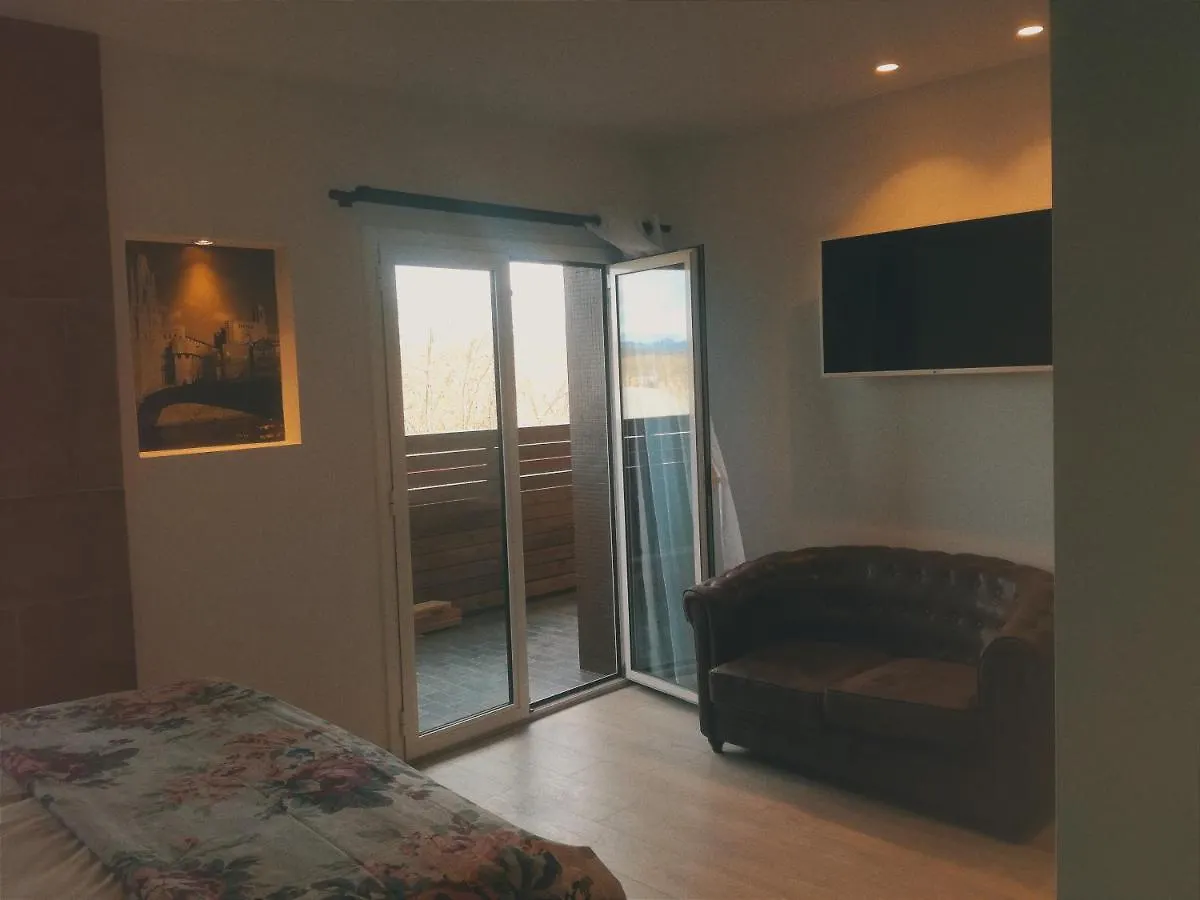 Turistic Girona - Piso De 1, 2 O 3 Habitaciones 0*,