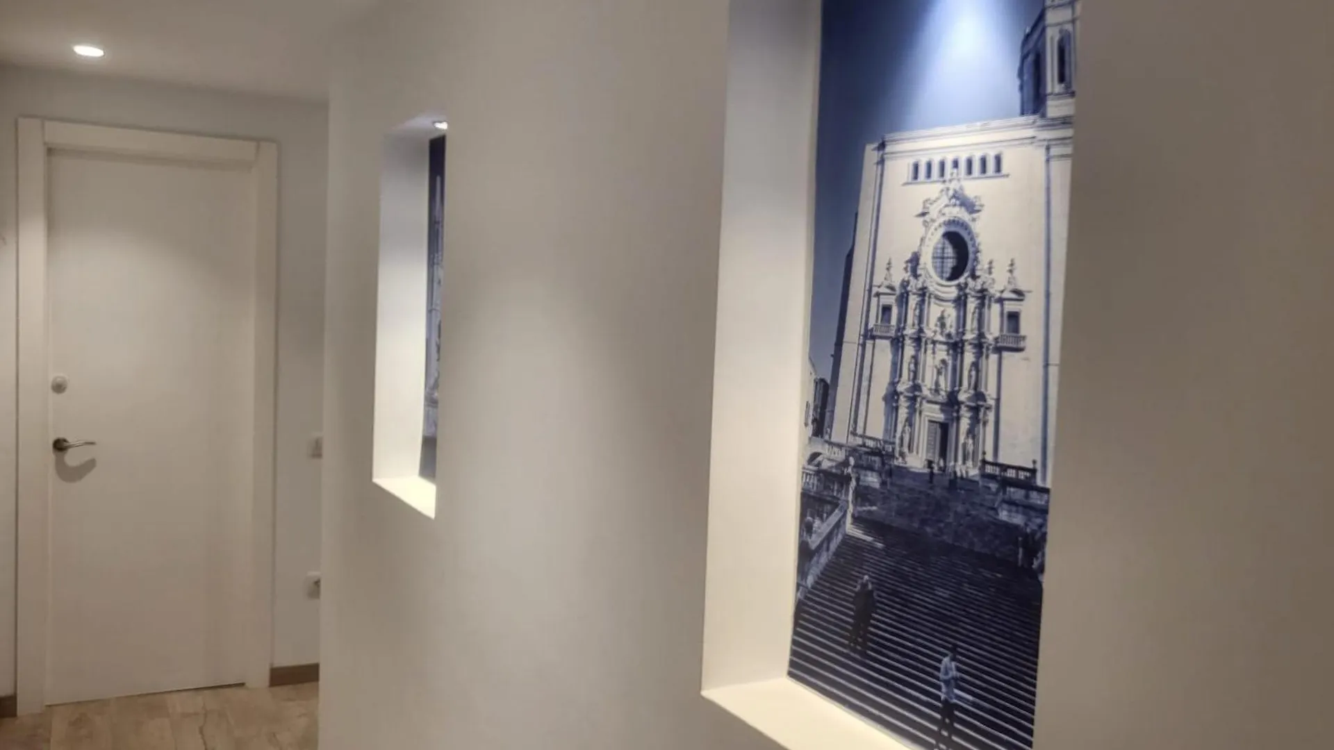 Turistic Girona - Piso De 1, 2 O 3 Habitaciones 0*,  Spain